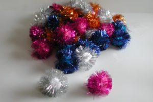Tinsel ball cat toy